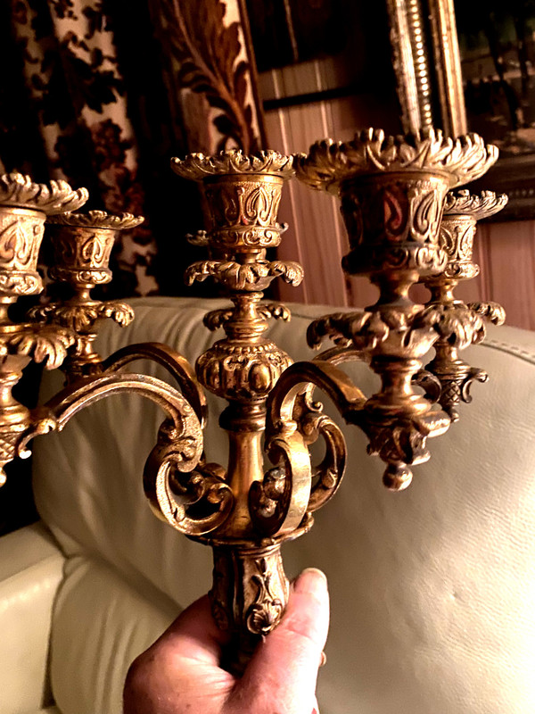  Beautiful solid bronze candlestick in Louis XV style from the N. III period gilded with mercury with 6 branches