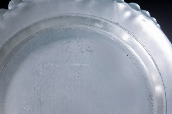 FLACONE DI PROFUMO N° 3 SET DA TOILETTE "PERLES" (1926) di RENE LALIQUE (1860-1945):