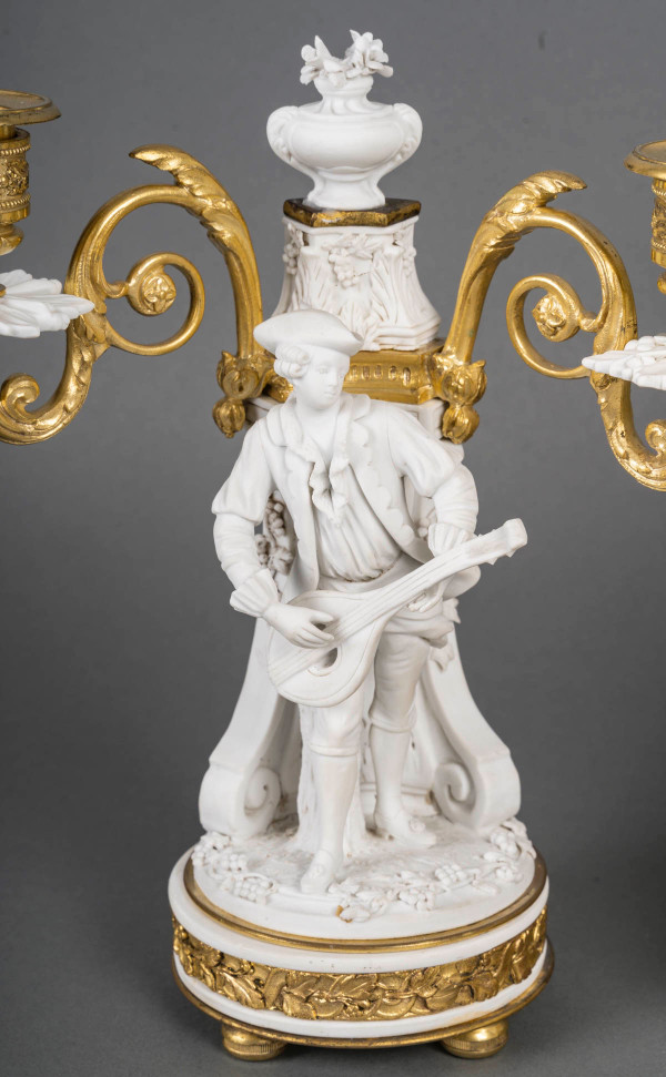 Fireplace trim in gilded bronze and Sèvres biscuit 