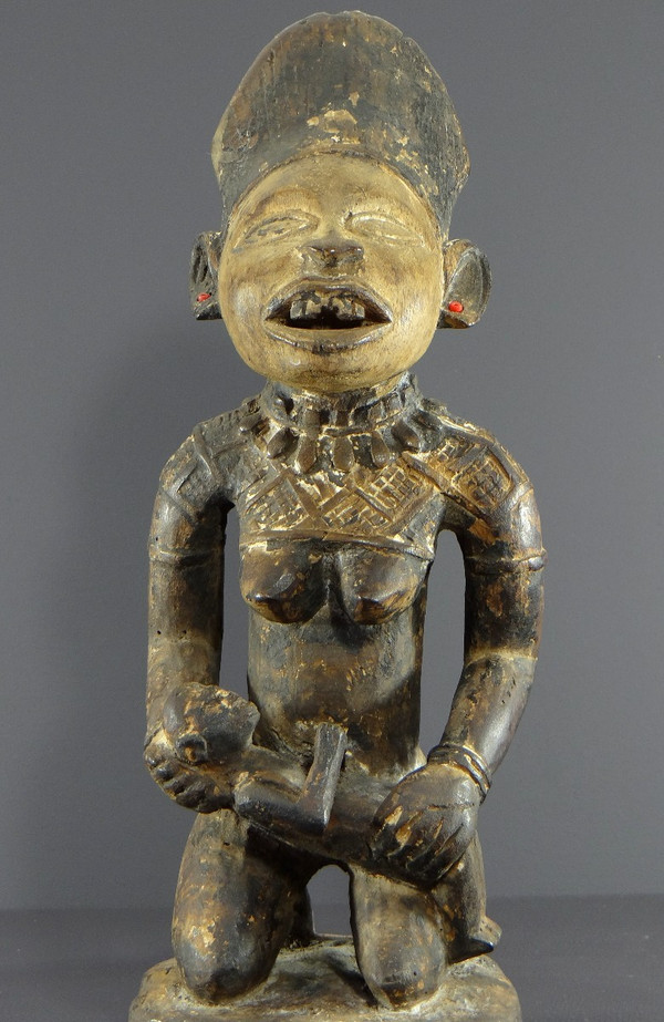 République Démocratique Du Congo, Peuple Yombe, Sculpture En Bois Sculpté, XXème Siècle.