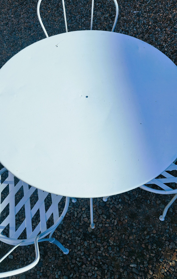 Garden furniture with three chairs and a table from the 1940s 