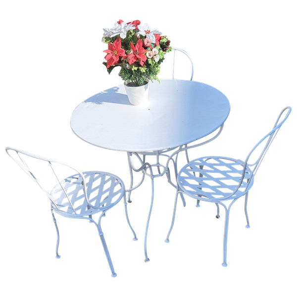 Garden furniture with three chairs and a table from the 1940s 