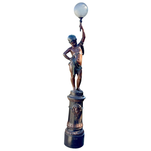 ANTOINE DURENNE 1822-1895 / PORTE TORCHERE CHERUBIN EN FONTE PATINÉE POLYCHROME