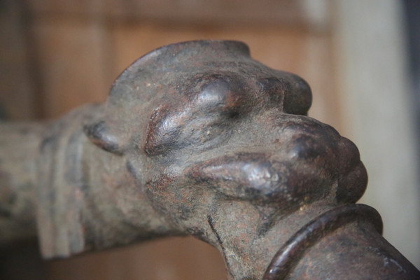 Bocca di fontana o “disgumento” in ghisa, fine '800. 