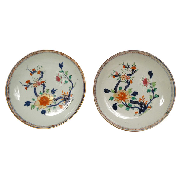 Coppia Piatti Cavi in Porcellana Cina Imari Fiori Peonie Qianlong XVIII Secolo