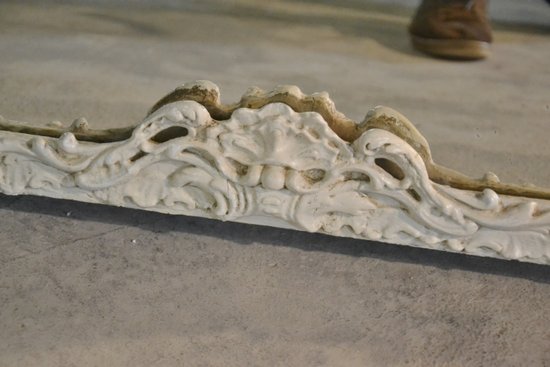 Grand miroir de style Louis XV rocaille