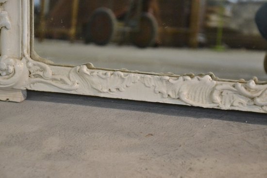 Grand miroir de style Louis XV rocaille