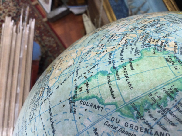 Globe terrestre année 40