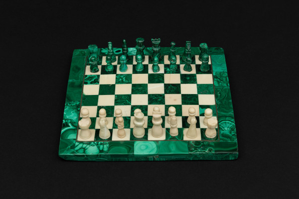 Small square chessboard in malachite and marble: