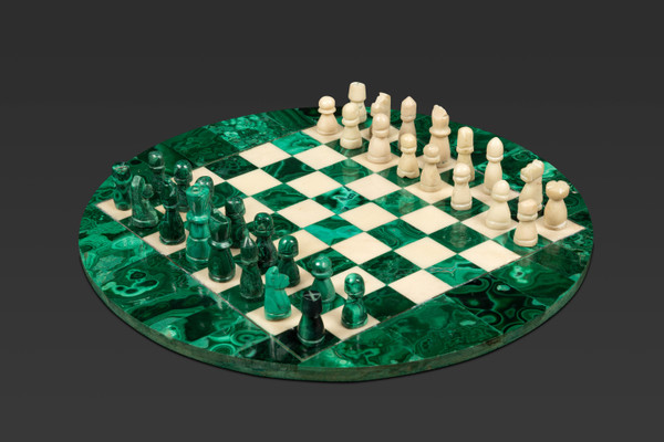 Malachite and Marble Chess Set: A Symbol of Luxury and Refinement 