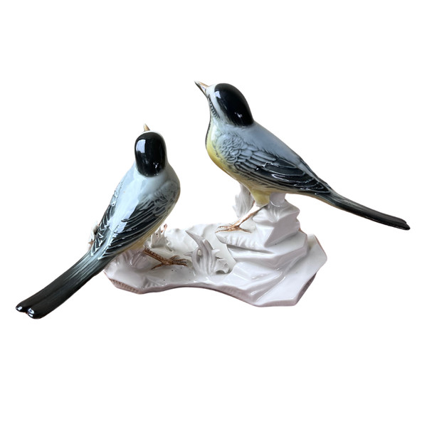 Set of two porcelain birds signed Karl Ens 