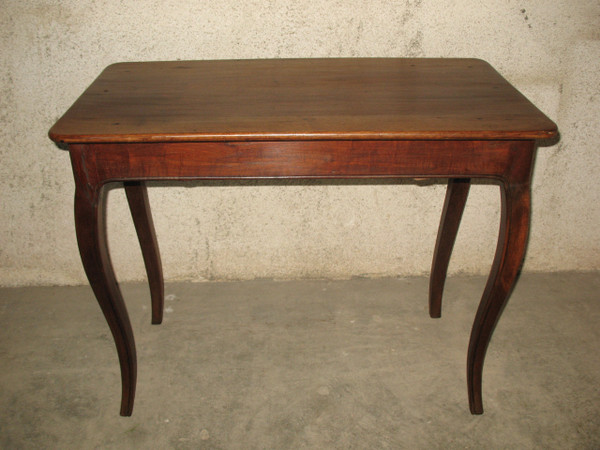 Table à écrire bureau époque 18ème Louis XV en noyer blond avec un tiroir 