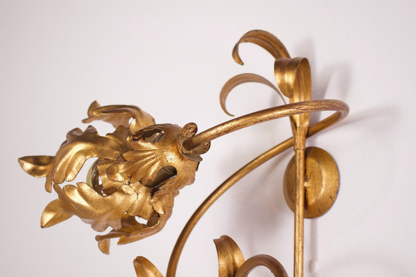 Florentine wall light.
