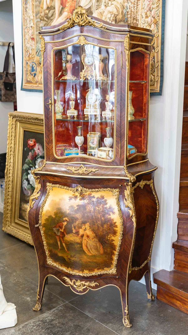 Vetrina in intarsio e vernice Martin della fine del XIX secolo 
