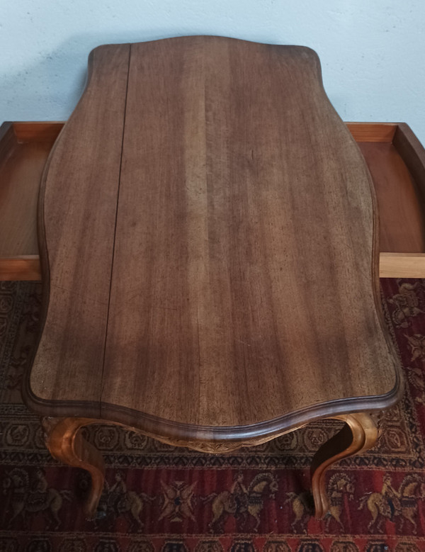 Louis XV middle table in walnut