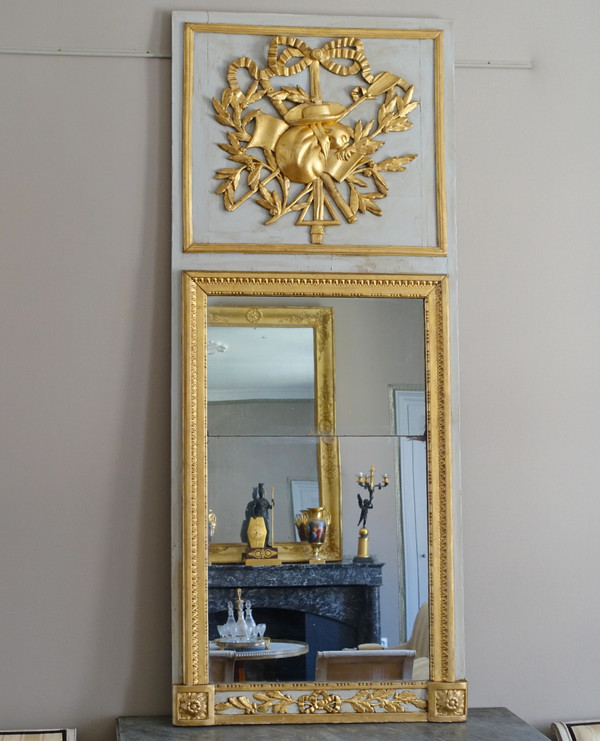 Provencal trumeau, Louis XVI period in-between mirror - gilded with gold leaf, mercury mirror