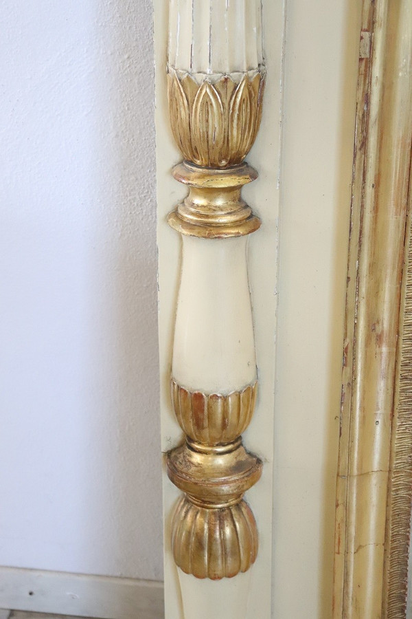 Miroir Doré Et Laqué de la période néoclassique