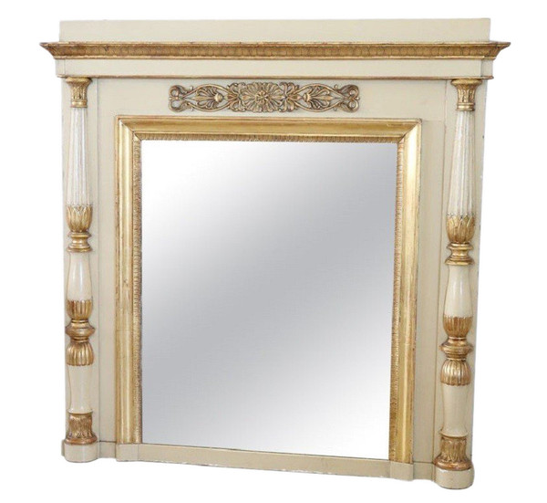 Miroir Doré Et Laqué de la période néoclassique