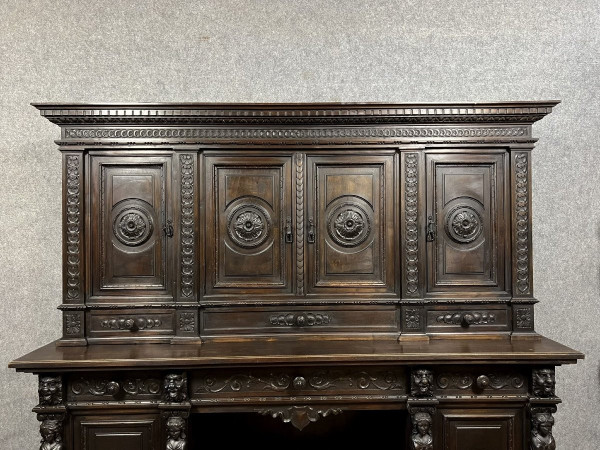 Renaissance chateau cabinet-buffet in solid walnut circa 1850