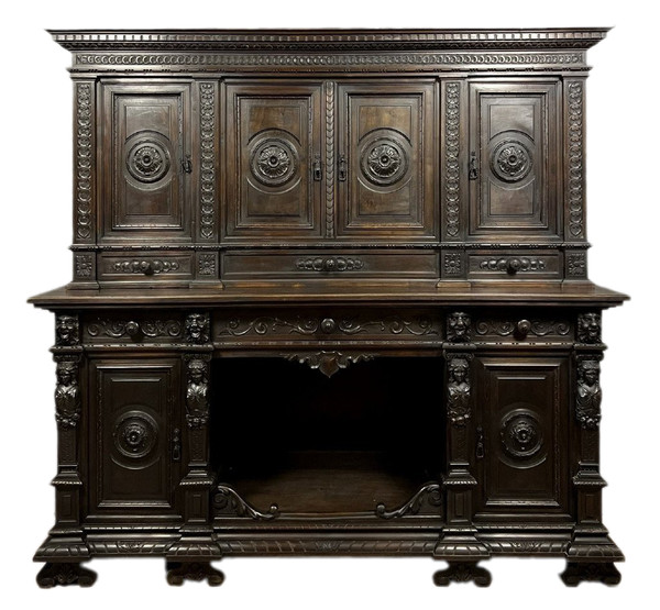 Renaissance chateau cabinet-buffet in solid walnut circa 1850