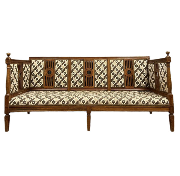 Walnut bench seat in the Louis XVI / Directoire style, late 19th century.