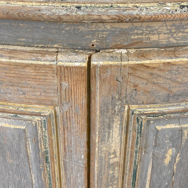 Encoignure de boiserie XVIII