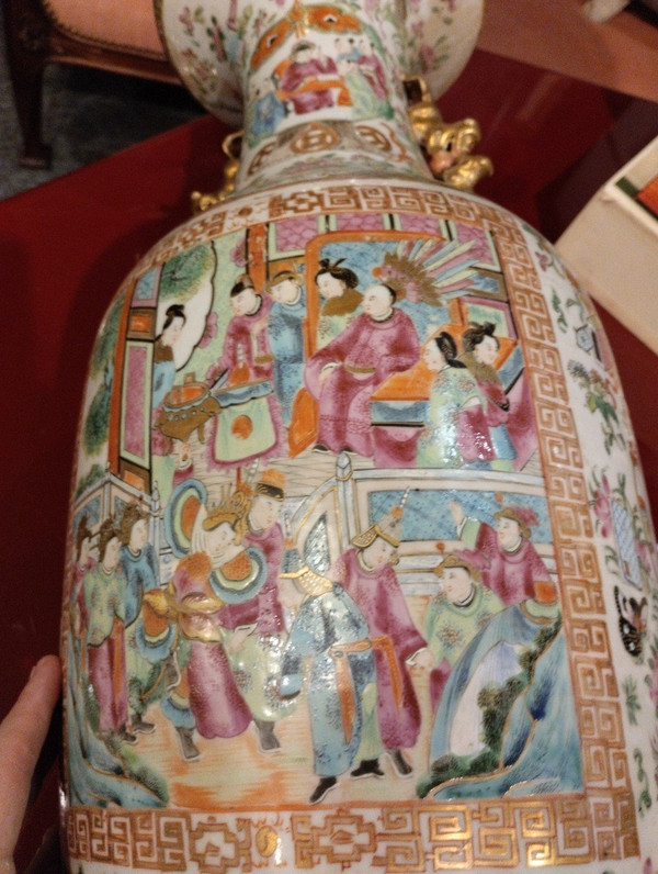Paire De Vases - Chine - Dynastie Qing - Canton - Fin XIX E S.