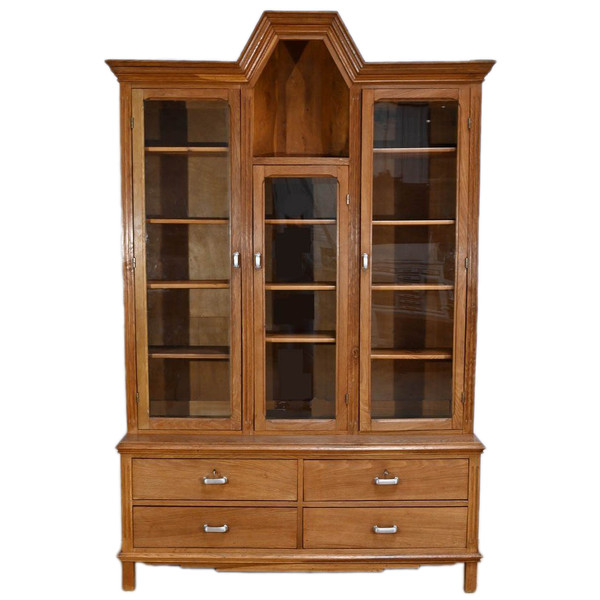 Oak bookcase from 1940