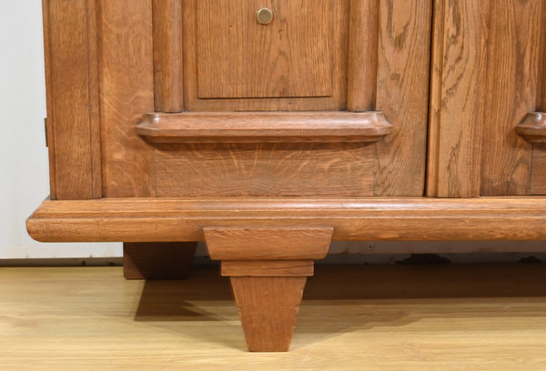 Oak bookcase with three doors