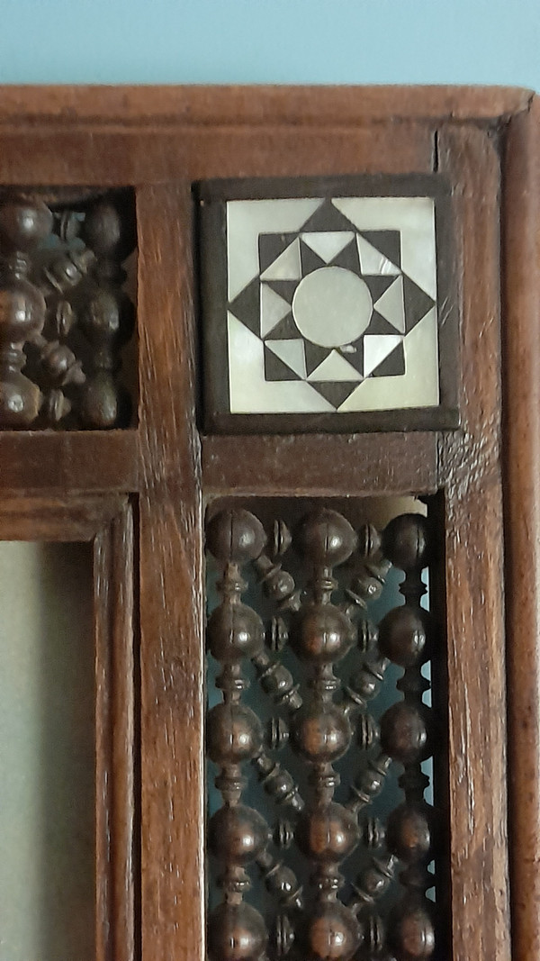 Kleines, hochwertiges Pastell eines orientalischen Mädchens