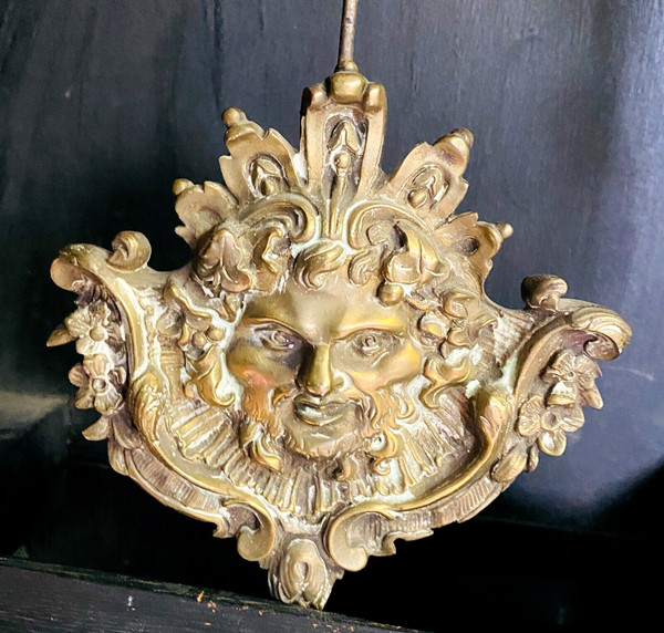 Louis XV style regulator in inlaid beach wood 20th century