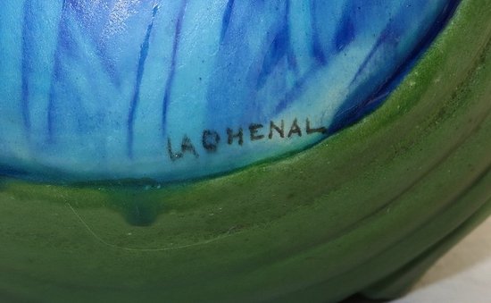 Vase à décor floral signé E. Lachenal – Fin XIXe 
