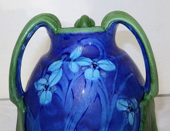 Vase à décor floral signé E. Lachenal – Fin XIXe 