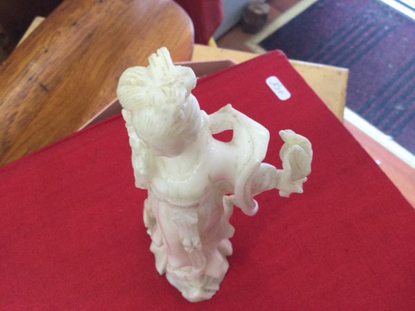 Statuette asiatique en pierre dure