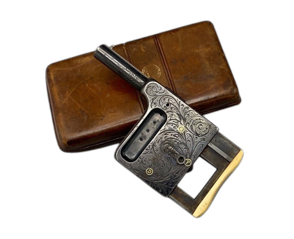 Pistola automatica a ripetizione “GAULOIS” n° 4 con fodero in cuoio fulvo - Francia - XIX secolo
