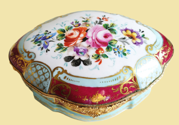 Le Tallec Grande Boîte En Porcelaine Peinte à La Main