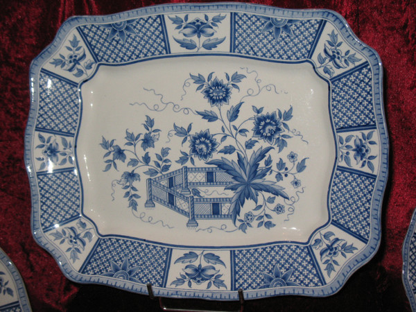 Sarreguemines earthenware table service with Lafayette blue decor of 58 pieces th. early 20th 