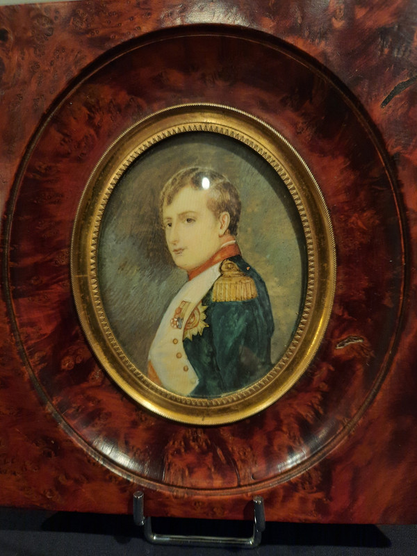 Pair of 19th century miniatures representing Napoleon I and Joséphine de Beauharnais.