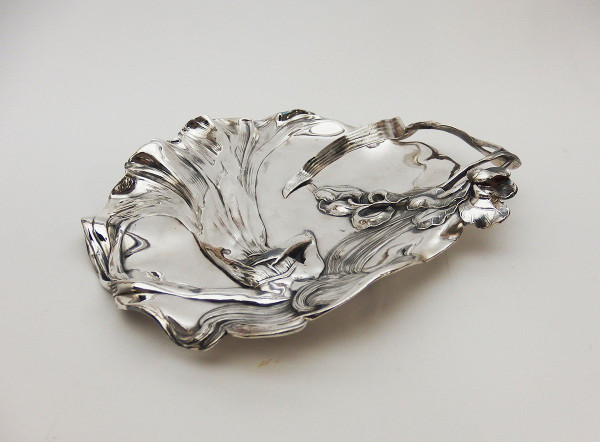 Piatto in carta Art Nouveau di Wmf