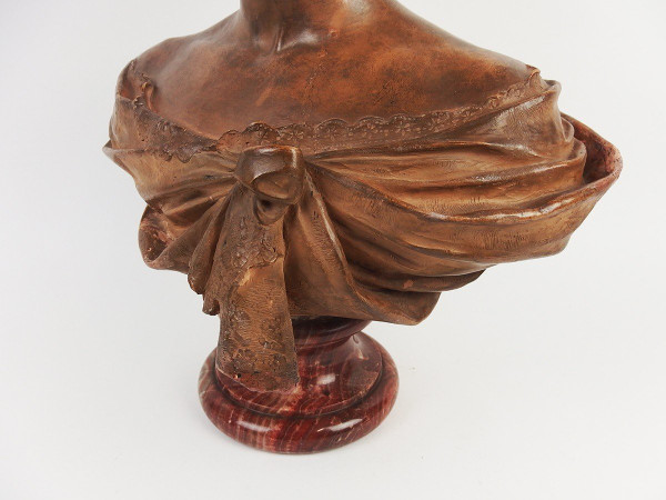 Busto in terracotta di Max Blondat