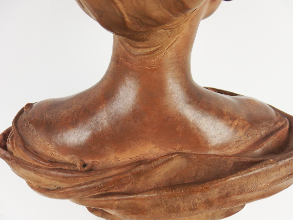 Busto in terracotta di Max Blondat