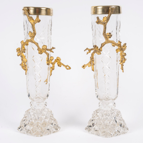 A pair of Art Nouveau style crystal vases