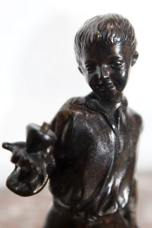  Bronzo "Ragazzo con trottola" - Fine del 19° secolo