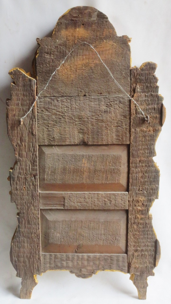 Miroir en bois doré, XVIIIe siècle.