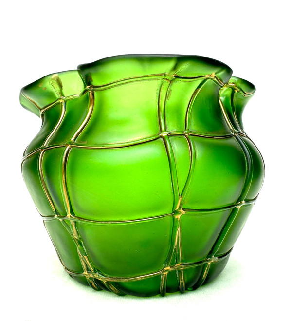 Loetz Ou Kralik - Grüne Vase Kreta