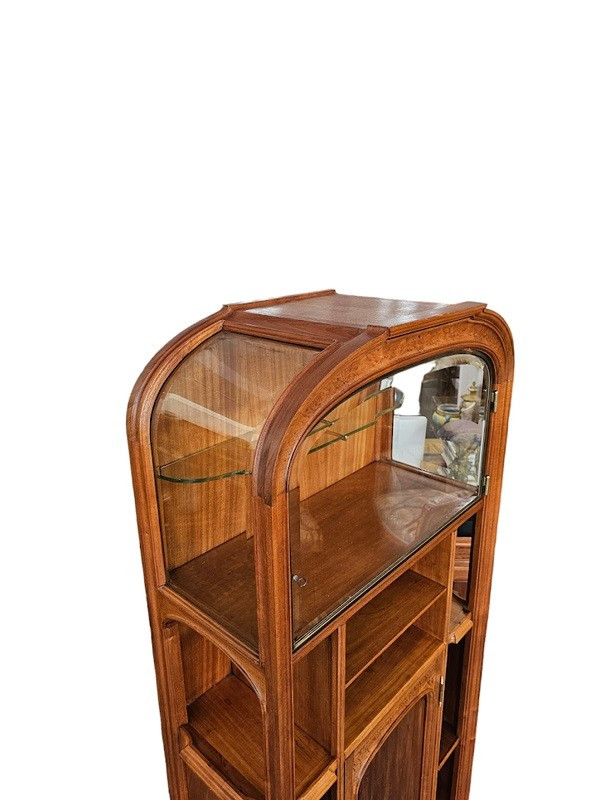 Eugène Vallin Jugendstil-Präsentationsvitrine "Platanenblätter".