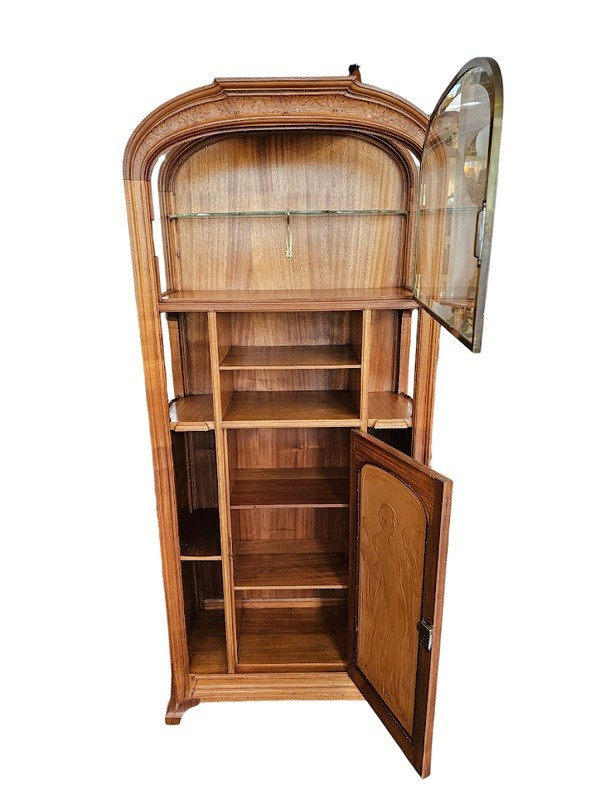 Eugène Vallin Jugendstil-Präsentationsvitrine "Platanenblätter".
