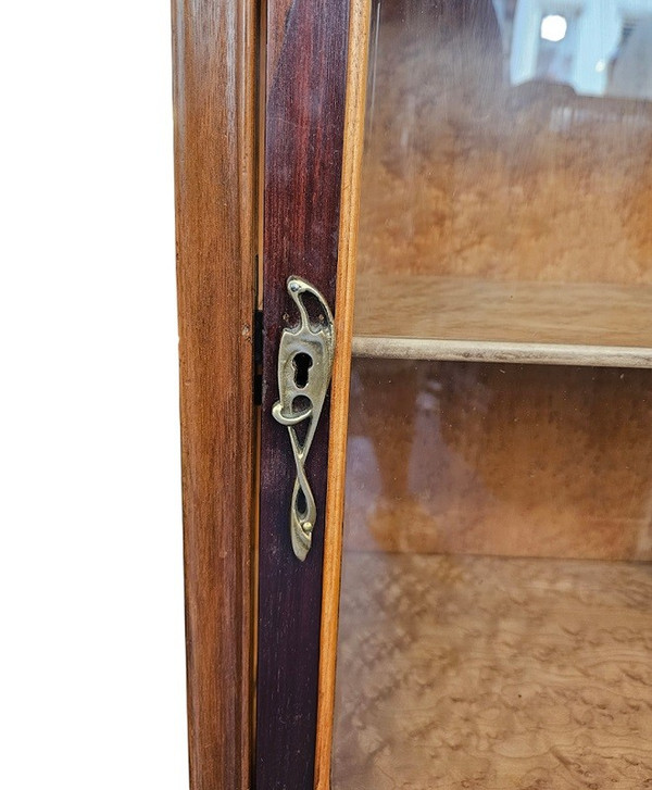 Vetrina in stile Art Nouveau di Camille Gauthier "Coquelicots