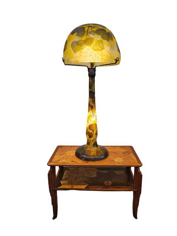 Emile Gallé Table Basse Moderniste "Fleurs Stylisées"