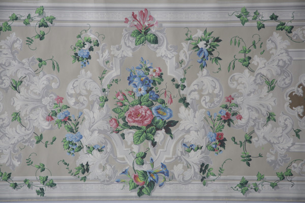 Lé de papier peint oiseaux et fleurs XIXe - « Pierre de gris » 